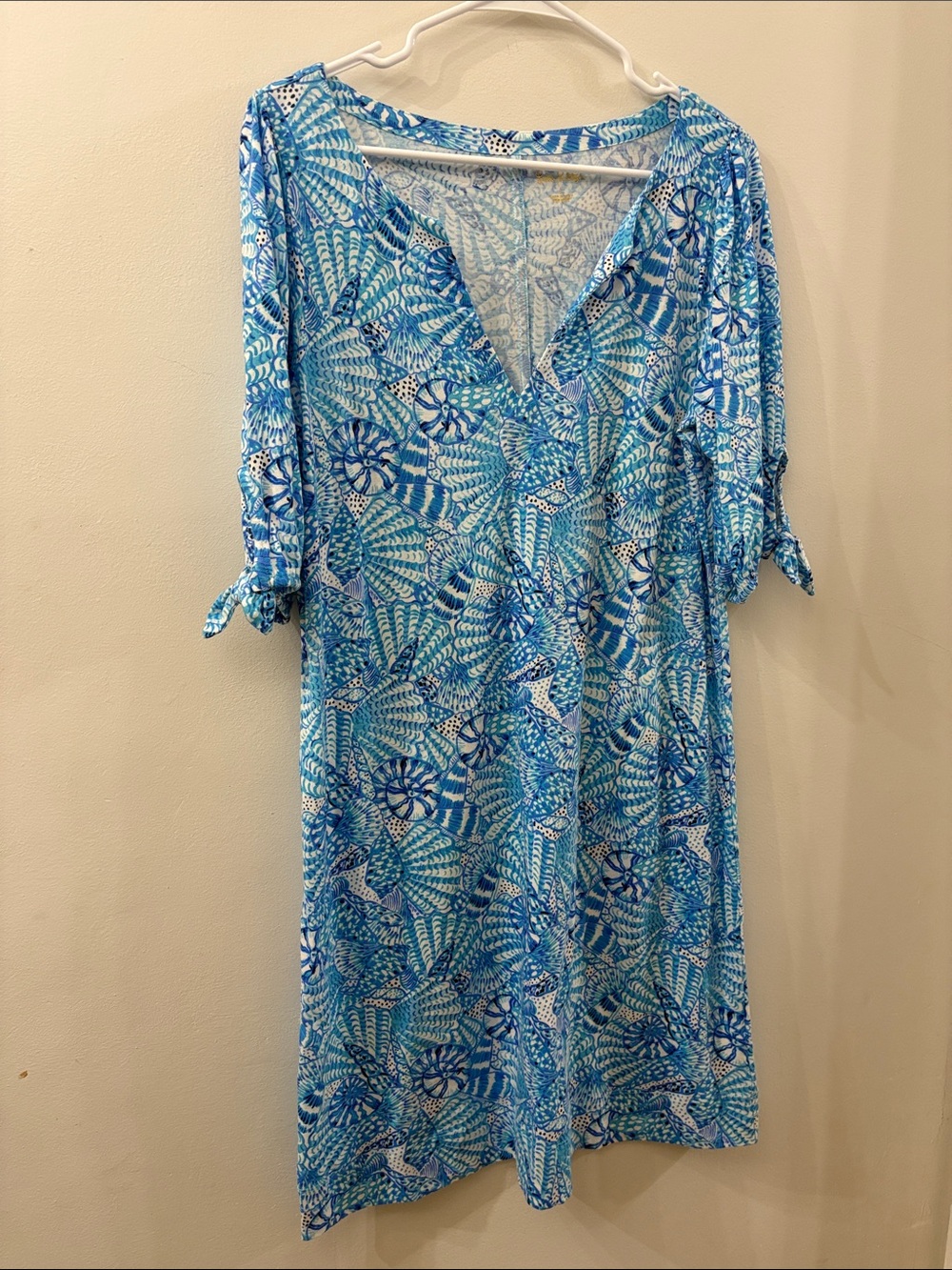Lilly Pulitzer Blue & White Printed V‑Neck cotton dress - large
